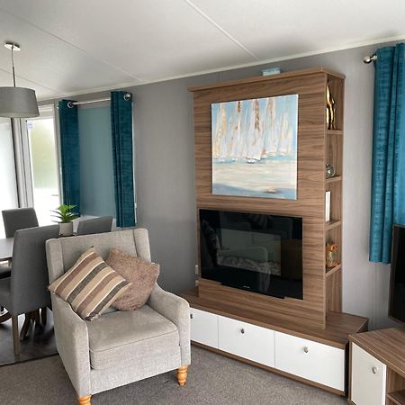 Belton with Browston 6 Berth Comfy Homely Caravan, Dog Friendly מראה חיצוני תמונה