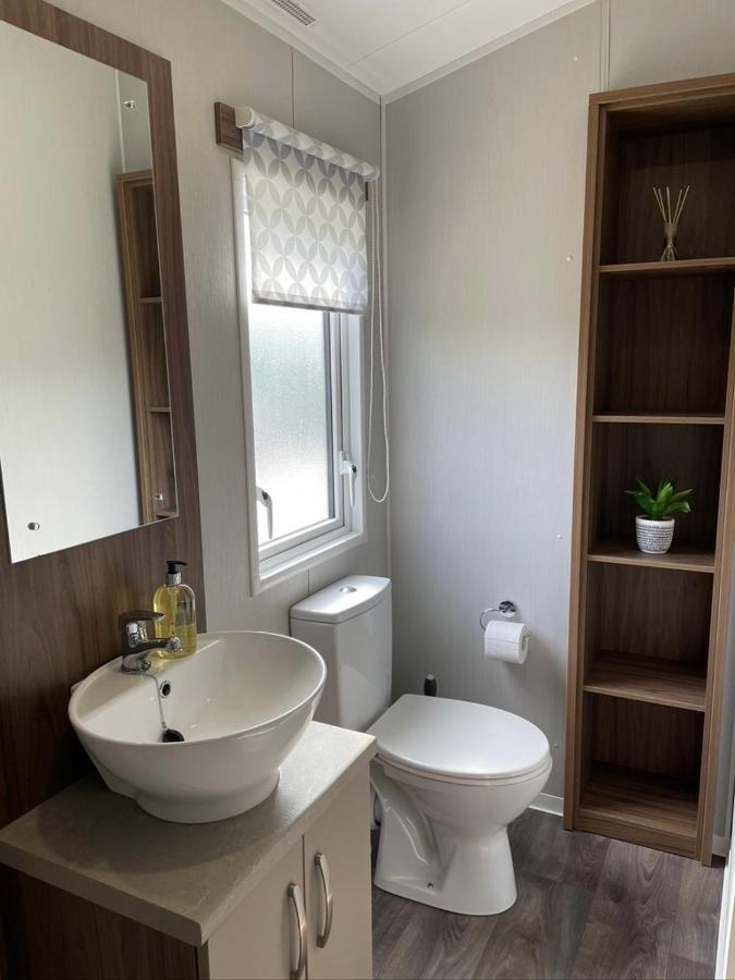 Belton with Browston 6 Berth Comfy Homely Caravan, Dog Friendly מראה חיצוני תמונה