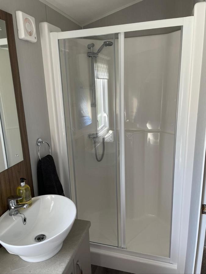 Belton with Browston 6 Berth Comfy Homely Caravan, Dog Friendly מראה חיצוני תמונה