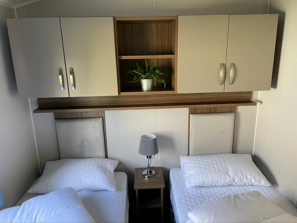 Belton with Browston 6 Berth Comfy Homely Caravan, Dog Friendly מראה חיצוני תמונה