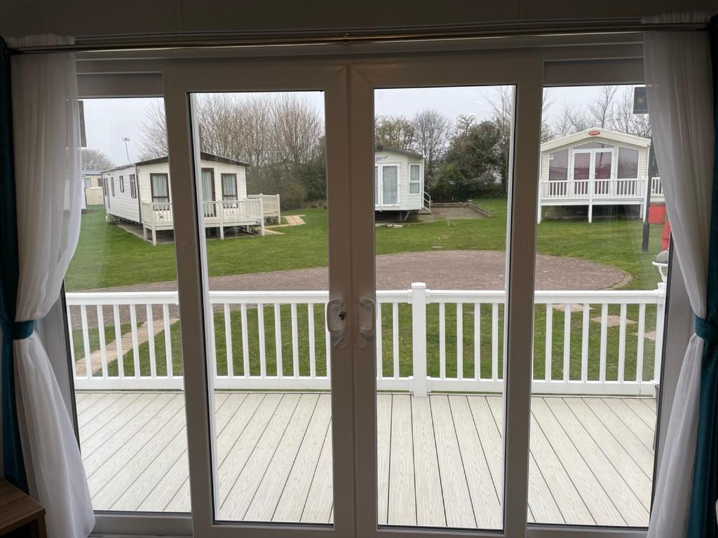 Belton with Browston 6 Berth Comfy Homely Caravan, Dog Friendly מראה חיצוני תמונה