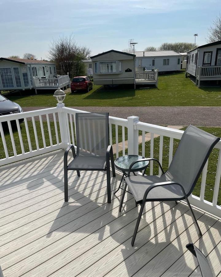 Belton with Browston 6 Berth Comfy Homely Caravan, Dog Friendly מראה חיצוני תמונה