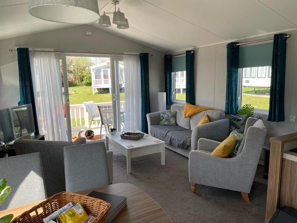 Belton with Browston 6 Berth Comfy Homely Caravan, Dog Friendly מראה חיצוני תמונה